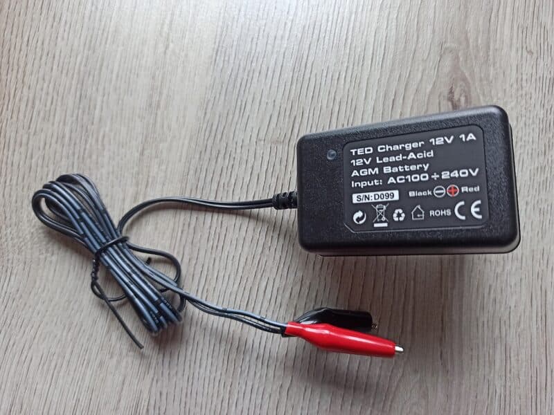 Incarcator acumulator 12V